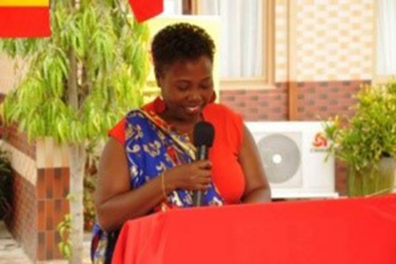 Missão de apoio ao Ministério da Administração Pública do Burundi para implementar arquivamento eletrônico de arquivos de funcionários públicos