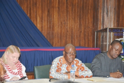 Améliorer la fonction publique grâce aux contrats de performance et à la responsabilité sociale