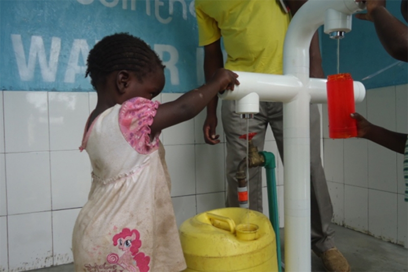 Un kiosque à eau à l&#039;école