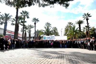 Coopérative de développement agricole pour le lait et pneumatiques à Izmir, en Turquie